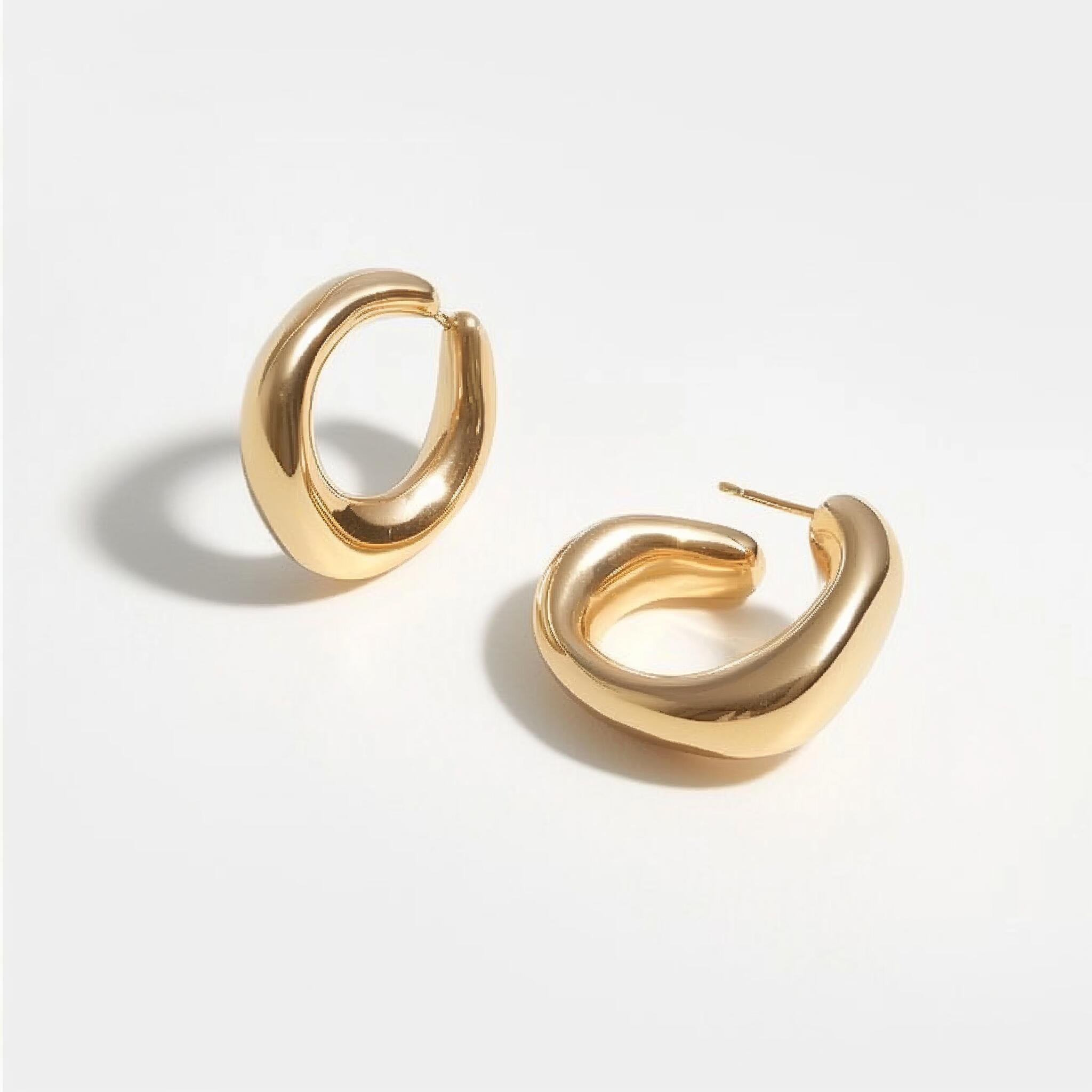 Les Cercles — The Chunky Hoop Earrings